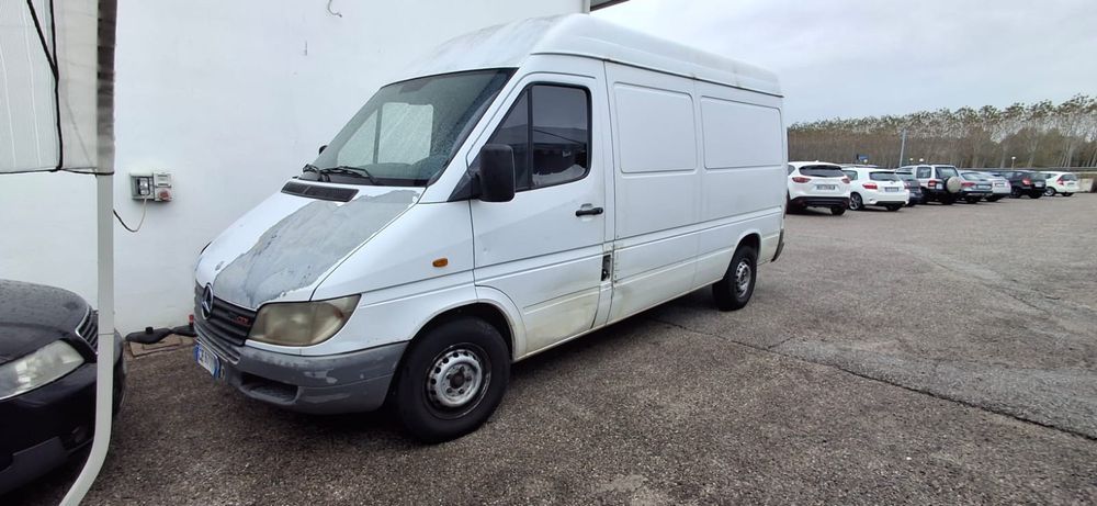 Mercedes Sprinter вантажний