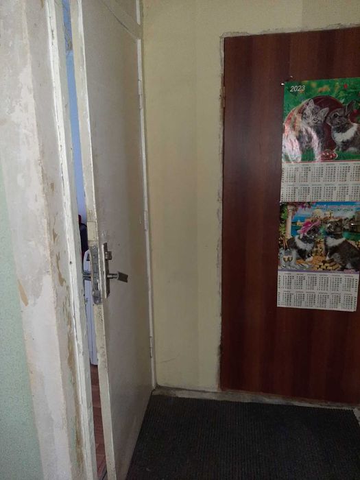 Продам 1 кімнату 16м2 у 3 кім квартирі Салтівка  4800у.е Q