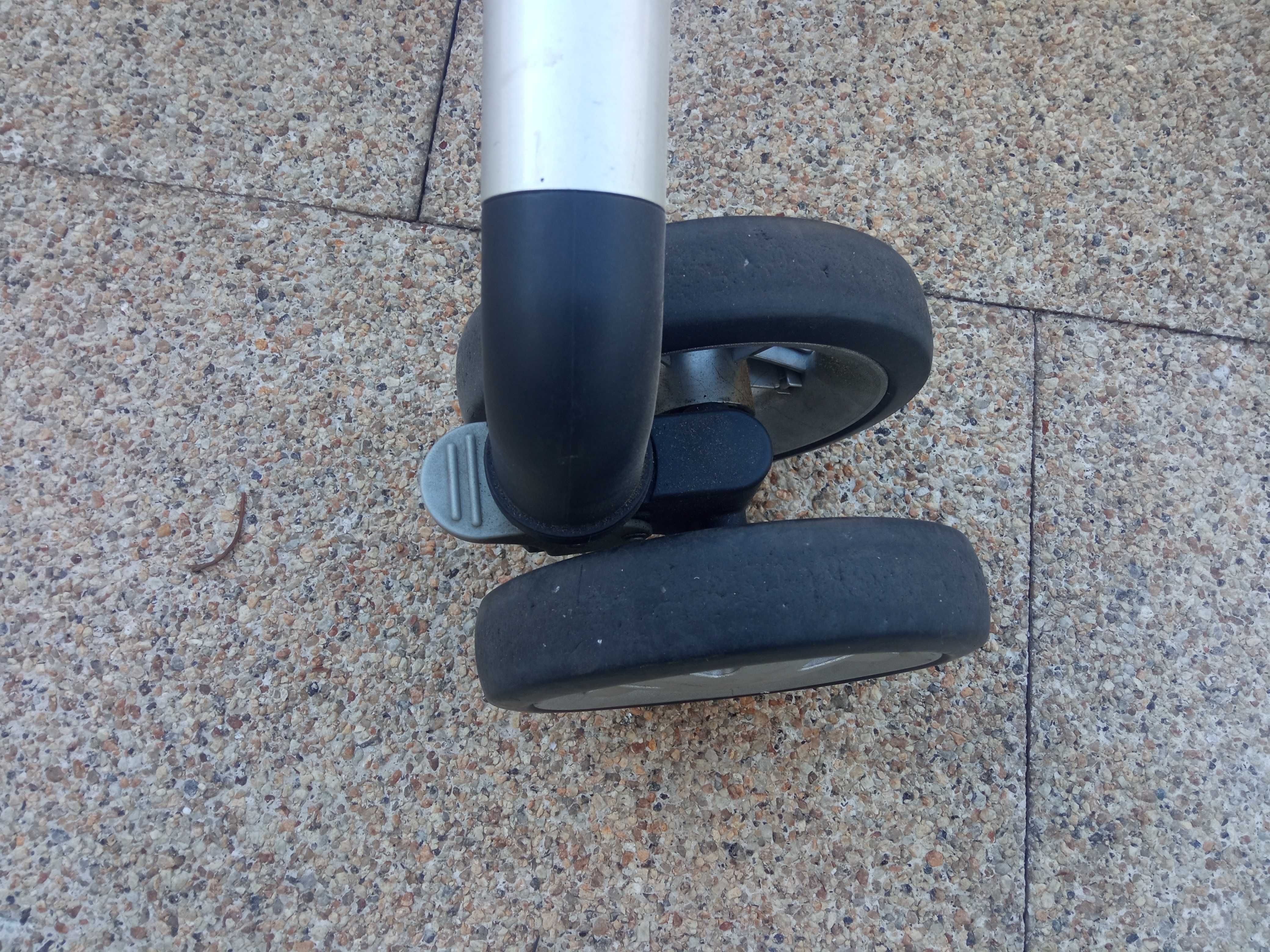 Carrinho de passeio de bebé Quinny Buzz com alcofa
