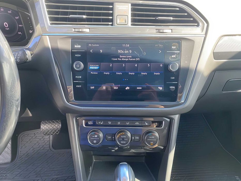 Volkswagen Tiguan      2019