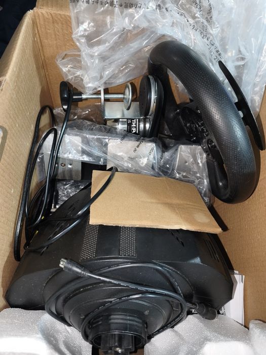 Volante Thrustmaster T300 RS GT