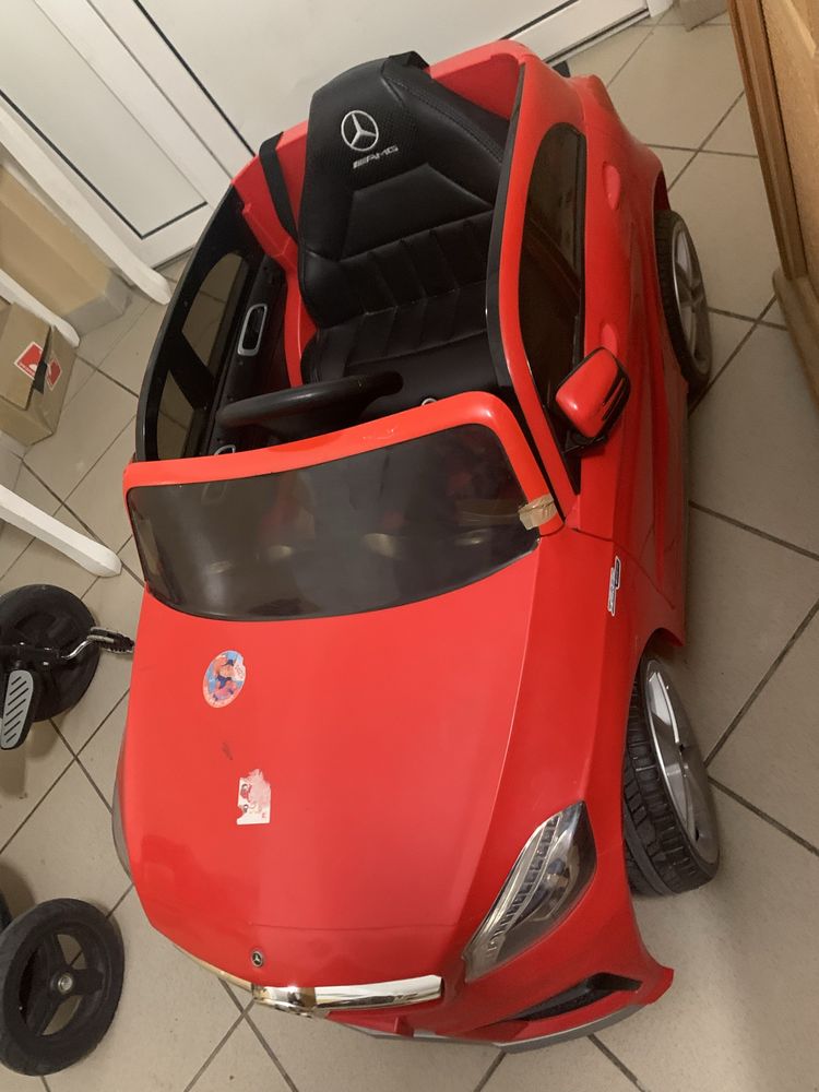 Auto na akumulator marki mercedes , duże