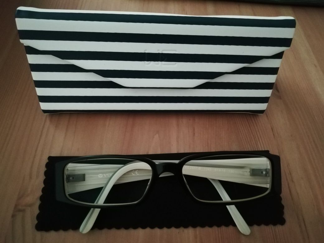Óculos Vogue (armação + lentes graduadas 0.5)