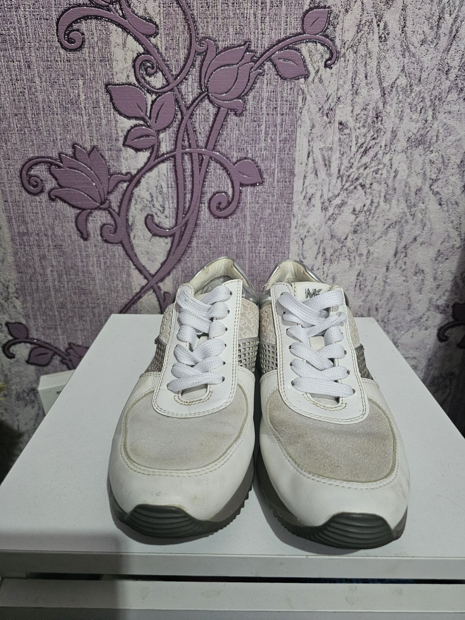 Sportowe buty damskie Michael Kors rozmiar 37