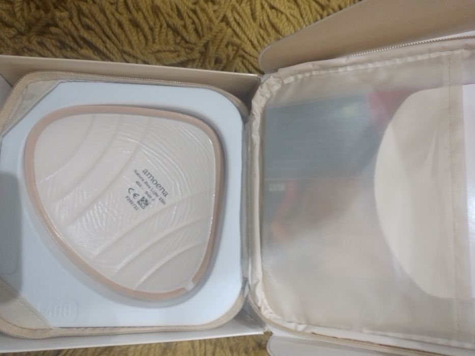 Prótese mamária em silicone estético