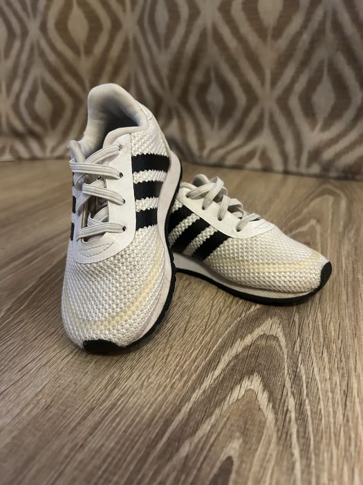 Кроссовки детские на мальчика adidas