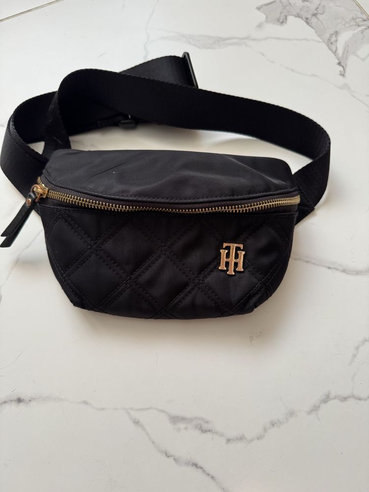 Бананка Tommy Hilfiger оригинал