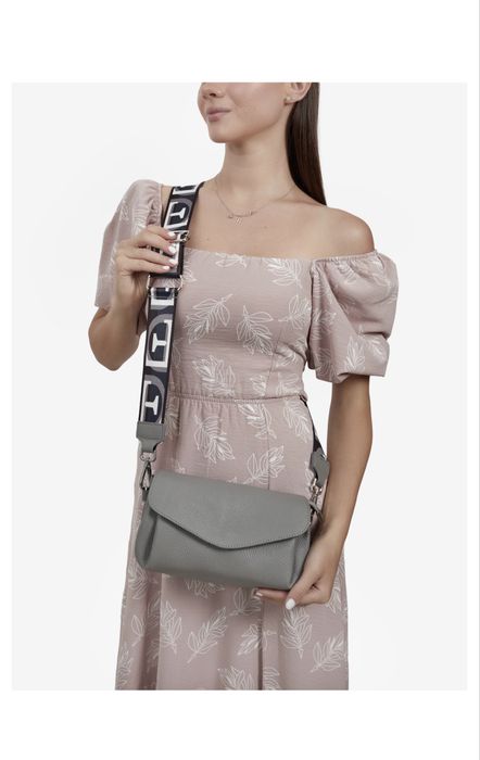 Нова шкіряна сіра сумочка