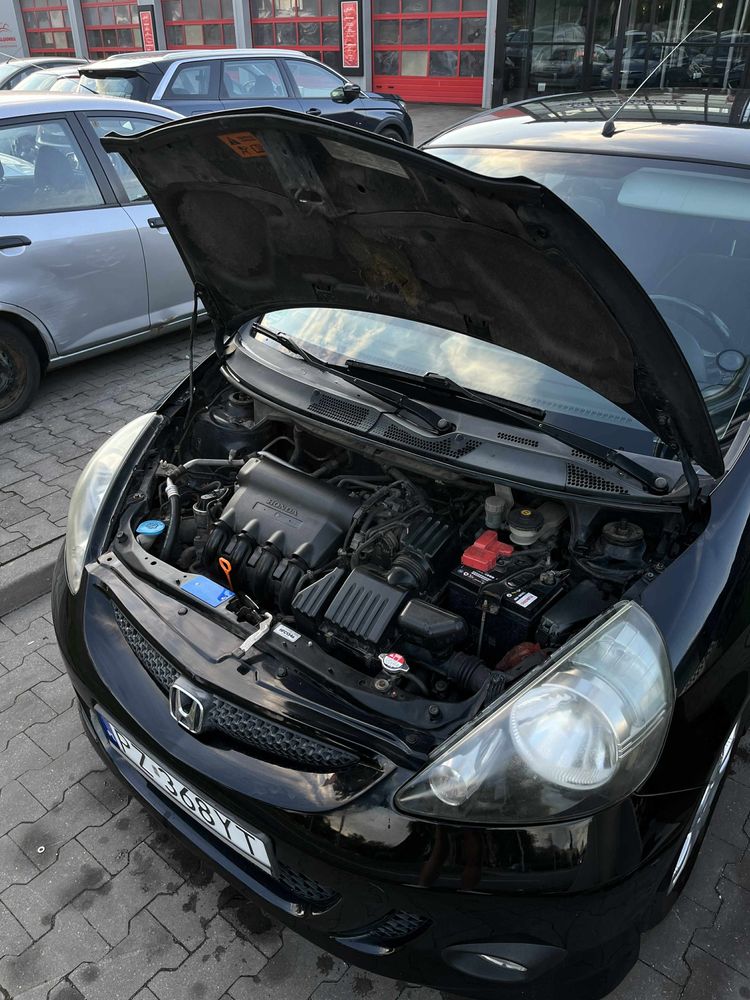 Honda Jazz 1,4 2005-silnik do remontu