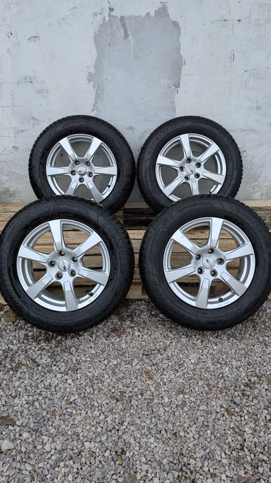 4x koła zimowe 5x114.3 R16 Et50 otwór 66.5 opony 215/65 good year