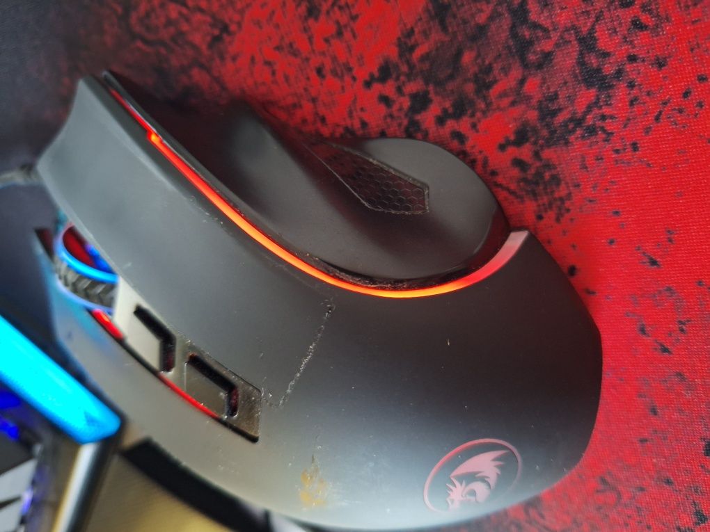 Zestaw Klawiatura model K569RGB+ mysz Redragon model M602-KS