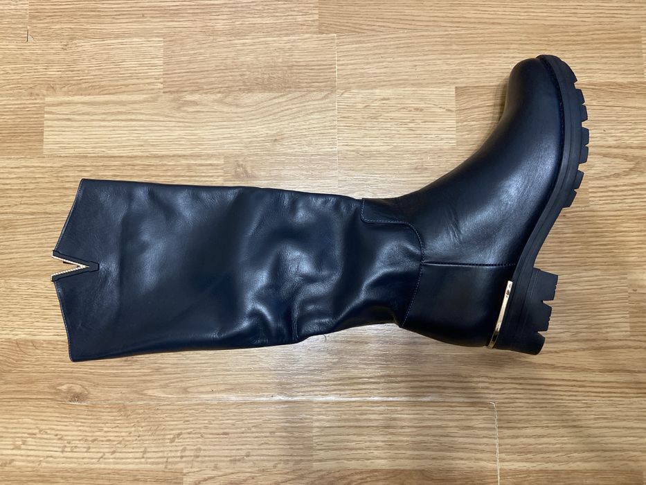 Сапоги зимові шкіряні жіночі 40р.