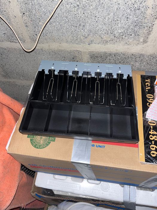 Денежный ящик. Внутрення часть.