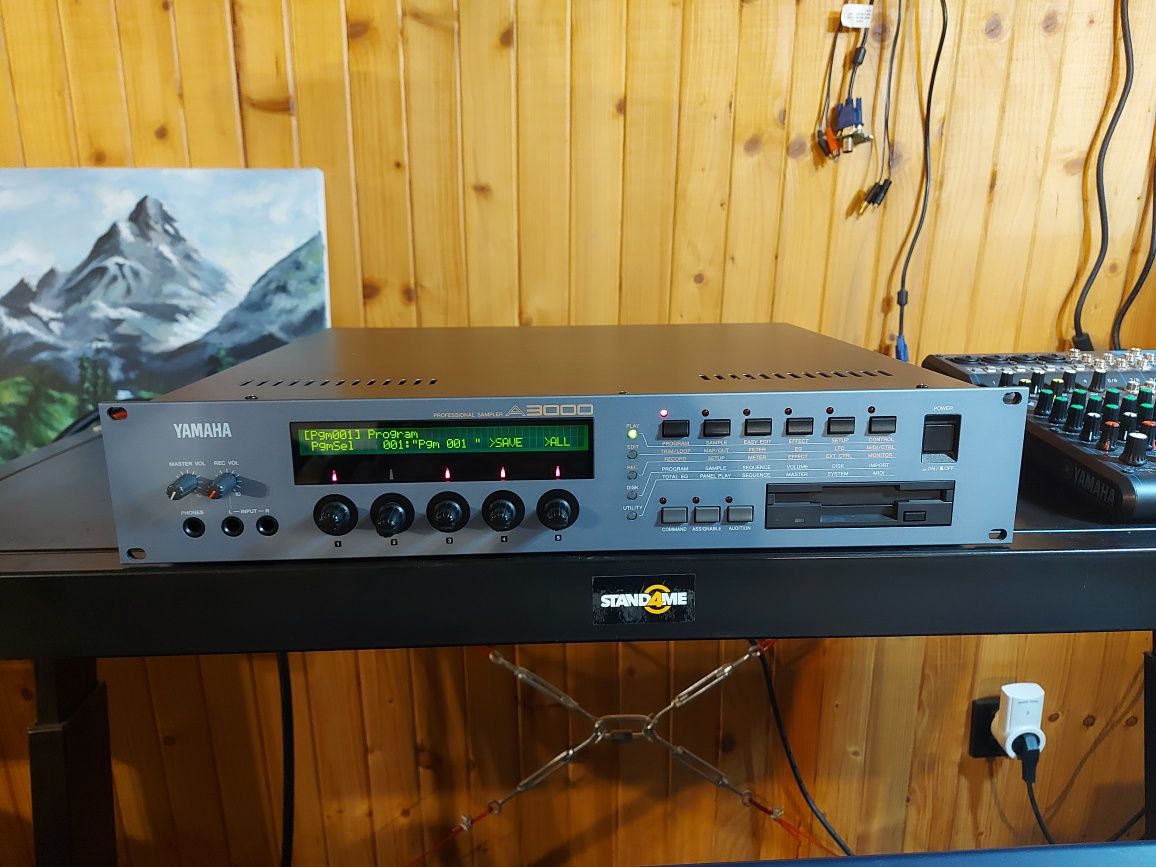 Sampler Yamaha A3000