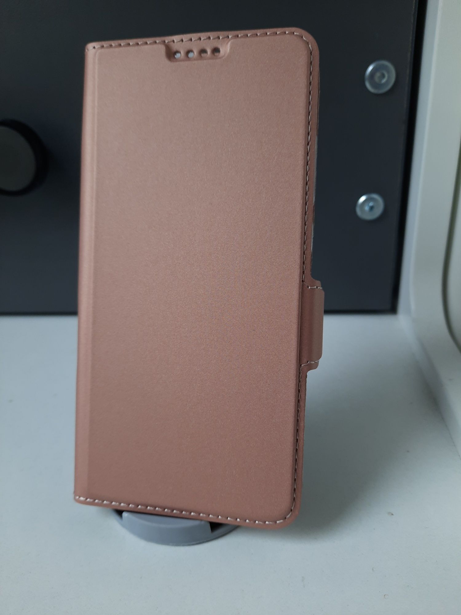 Etui na Xiaomi Mi A2 Lite / xiaomi redmi 6pro zamykany nowy