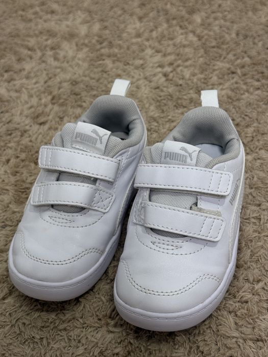 Buty sportowe dziewczęce 24