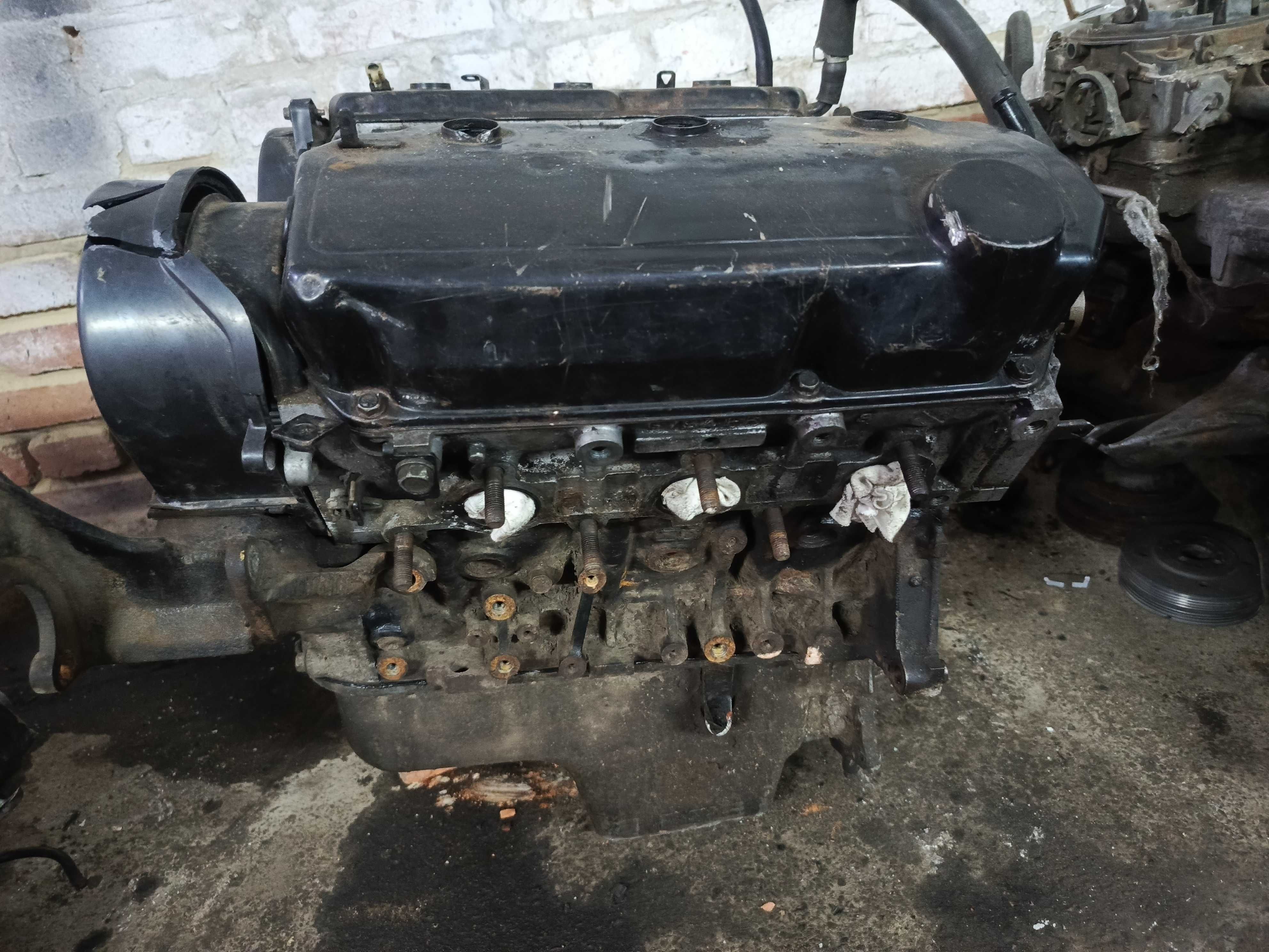 Двигун ГБЦ Mitsubishi Pajero 3.0 v6 6G72