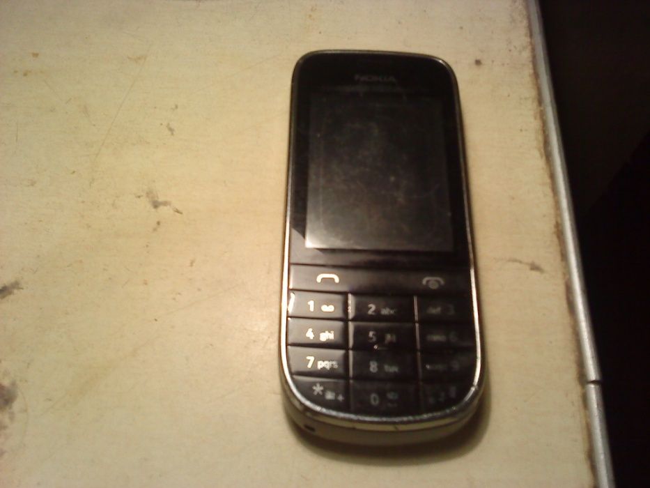 продаю мобильный телефон не рабочий