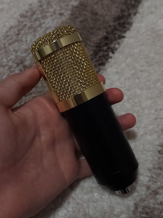 Продам мікрофон BM800
