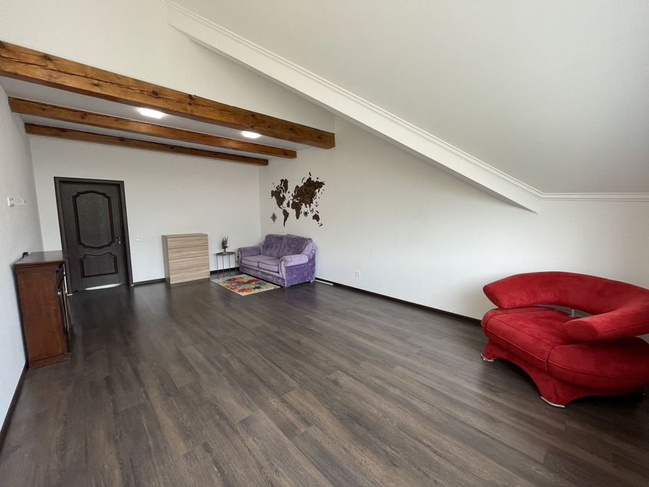 Двокімнатна квартира в Ворзелі.