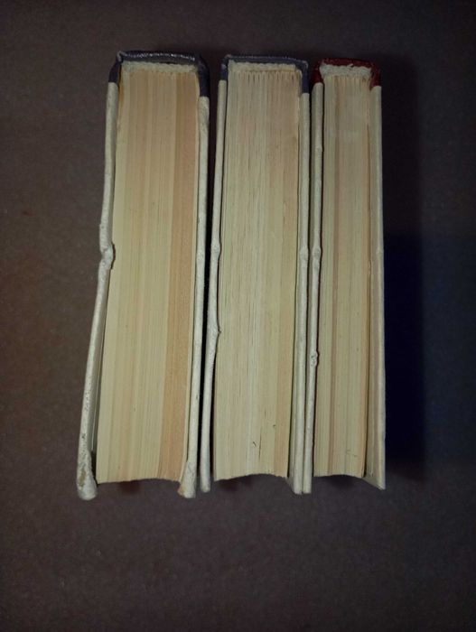 Аркадий и Борис Стругацкий . Сочинения в 3-х томах