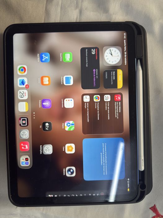 Apple iPad 11'' 2025 - Wi-Fi - Azul e pencil usb