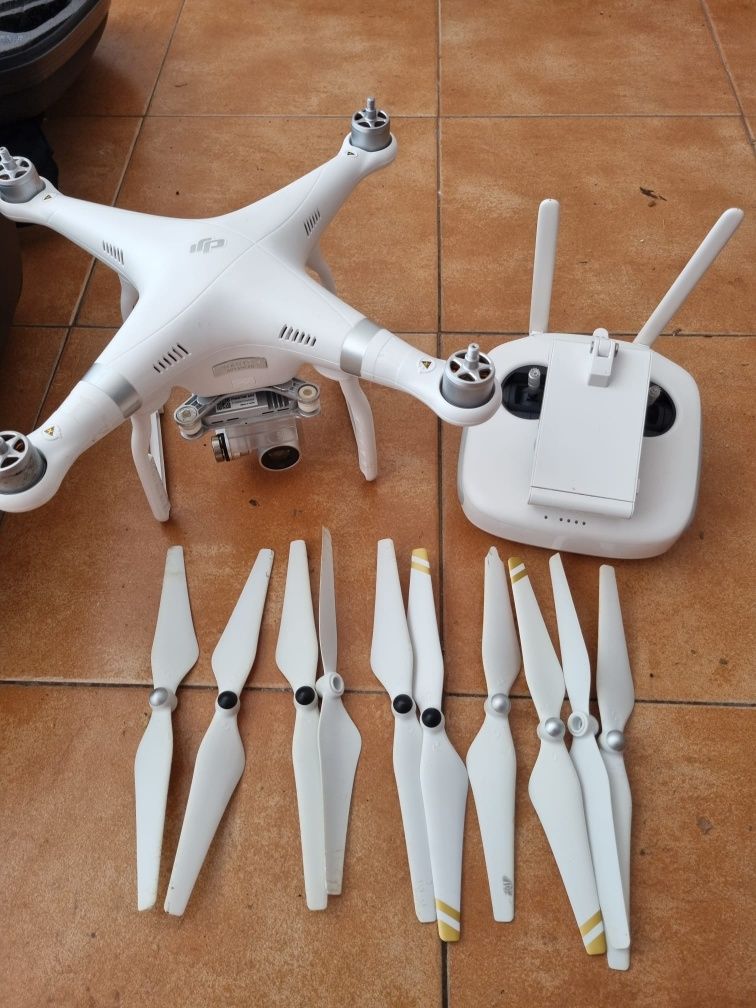 Drone DJI Phantom Advanced completo.