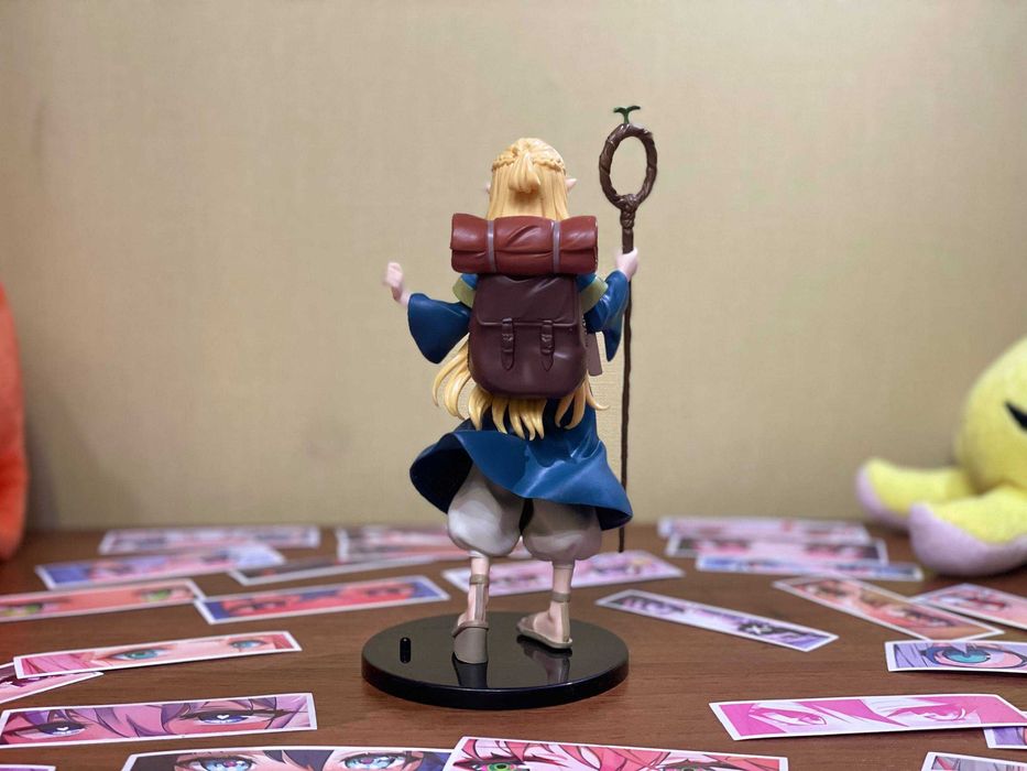 НОВА аніме-фігурка Марсіль — Dungeon Meshi (17 см) + три наліпки бонус