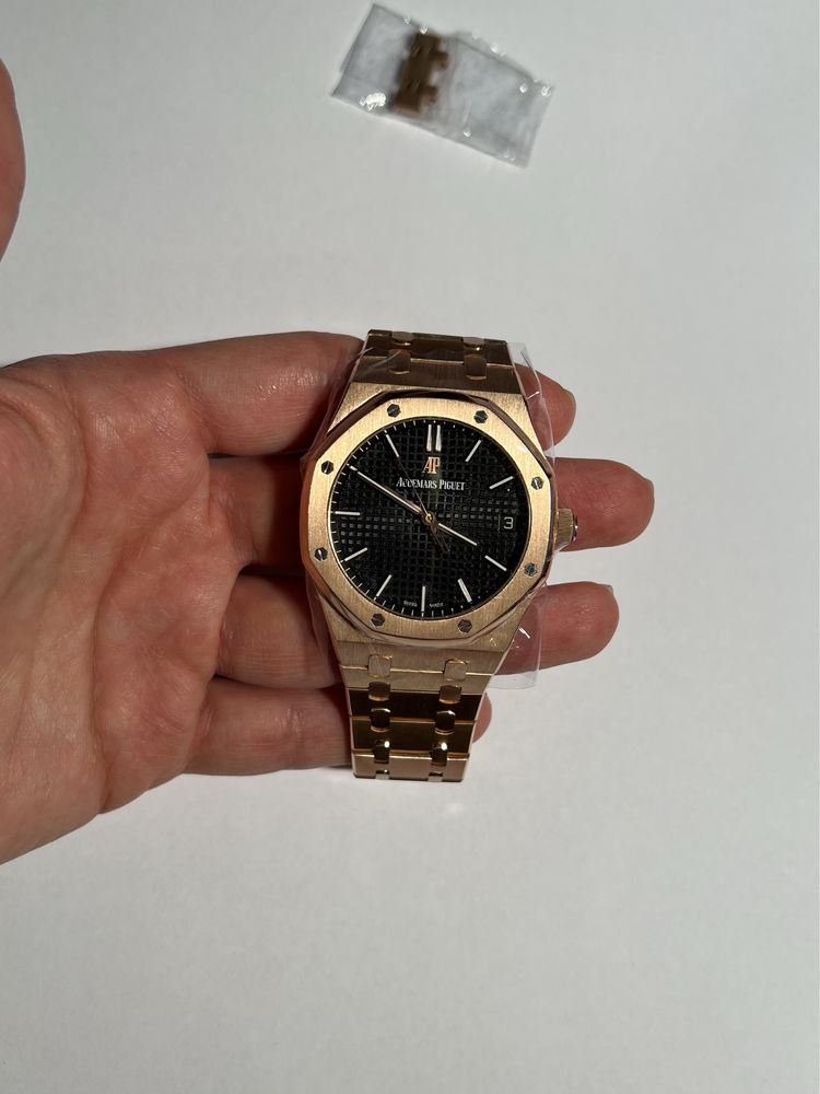 Часы премиального сегмента. Audemars Piguet. Золото