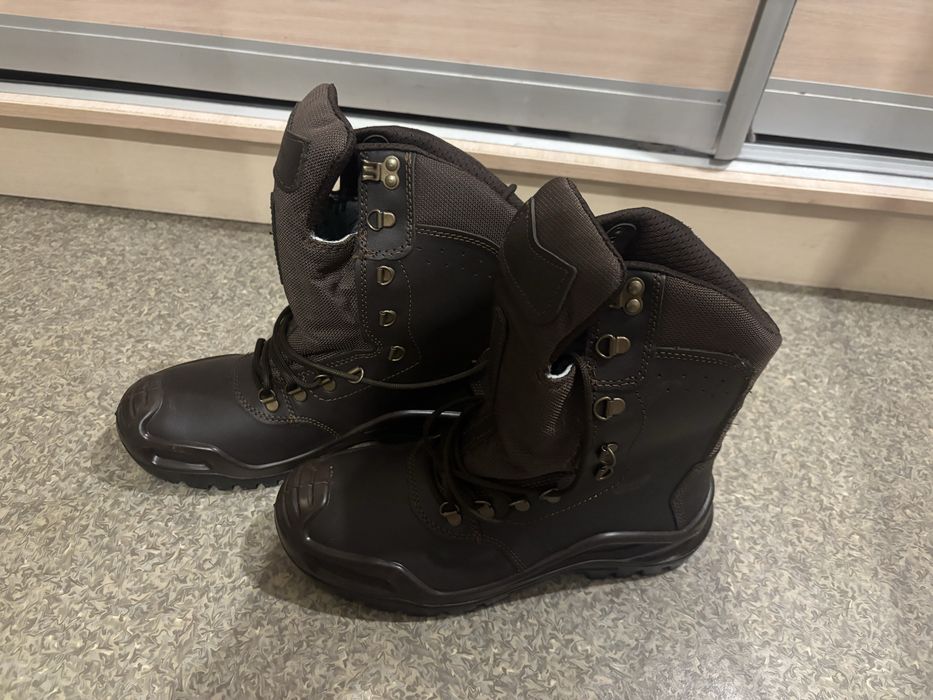 Продам нові берци зимові 41 розміру