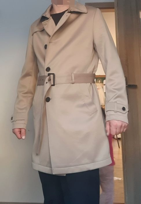 Elegancki płaszcz długi z pasem ZARA