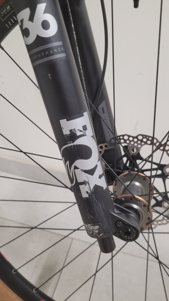 NS DEFINE AL 150 L 29" (możliwa zamiana za DH)