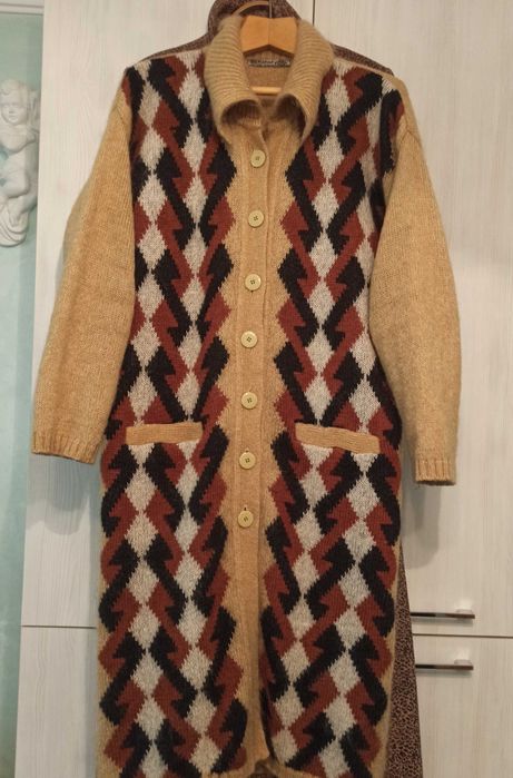 Дублянки , куртки, плащі жіночі