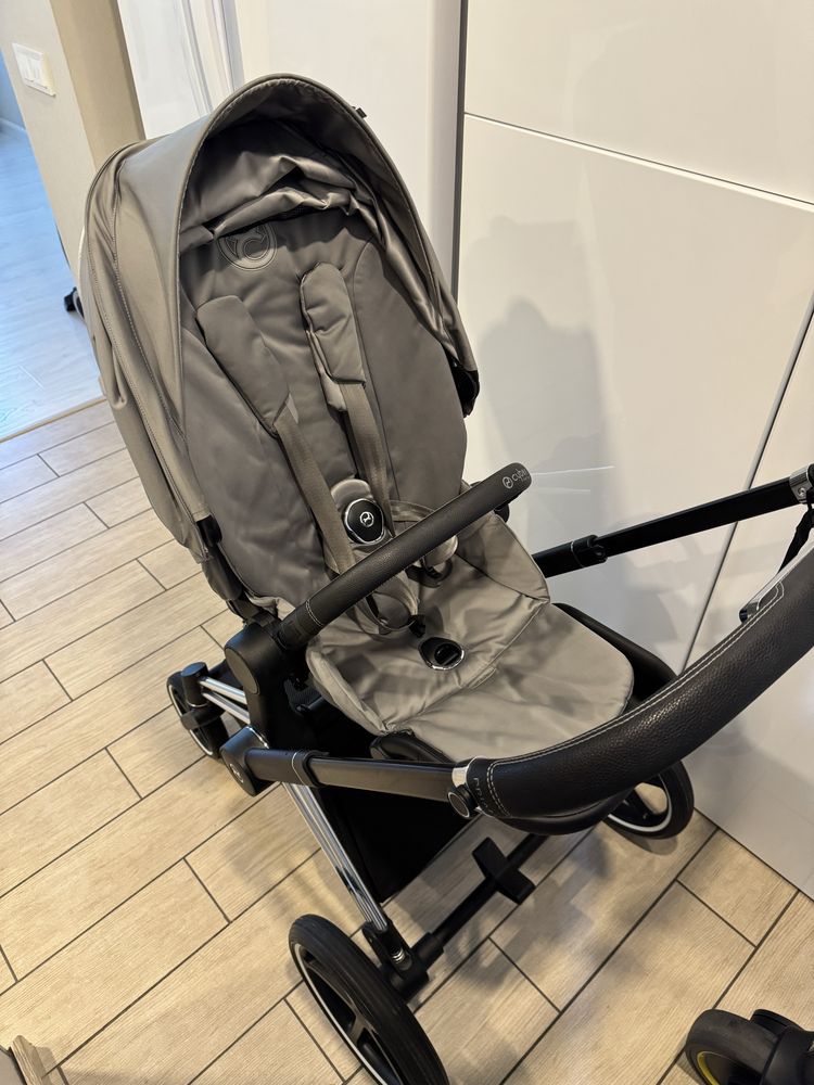 Cybex Priam 2в1 у кольорі Pearl Grey
