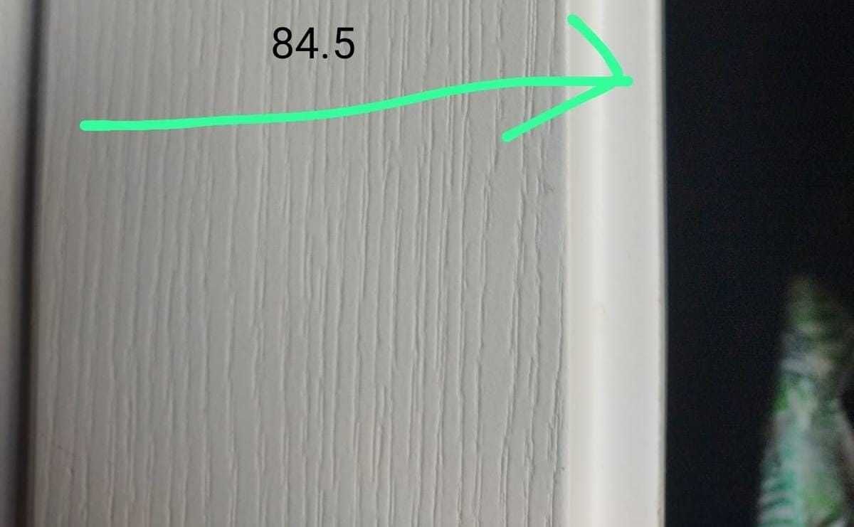 Skrzydła drzwi białe z okuciami z zamkami 82 cm ( 80 cm)
