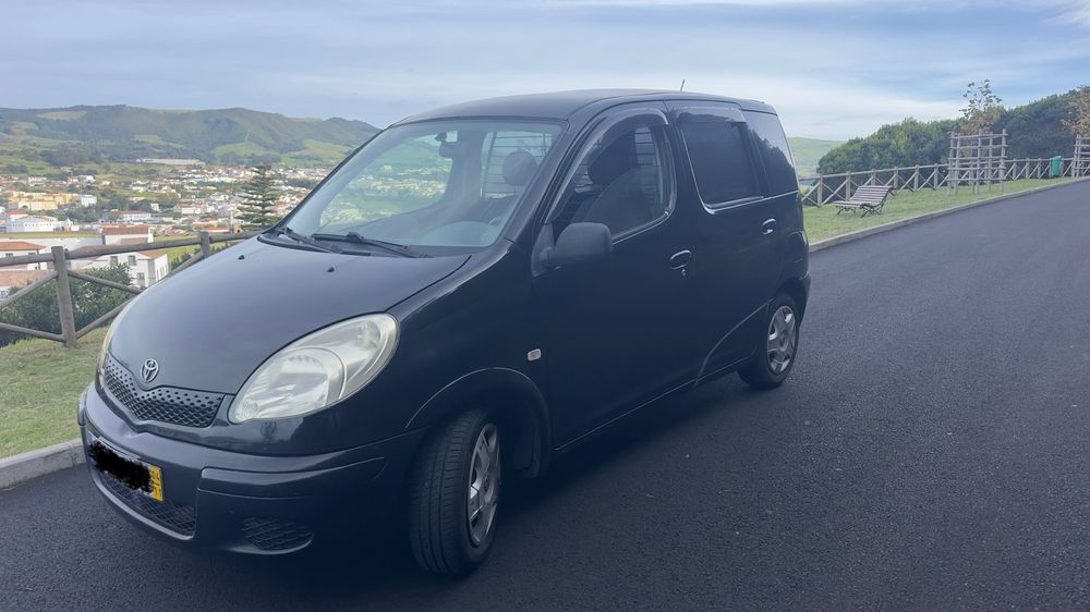 Toyota Yaris Verso Van
