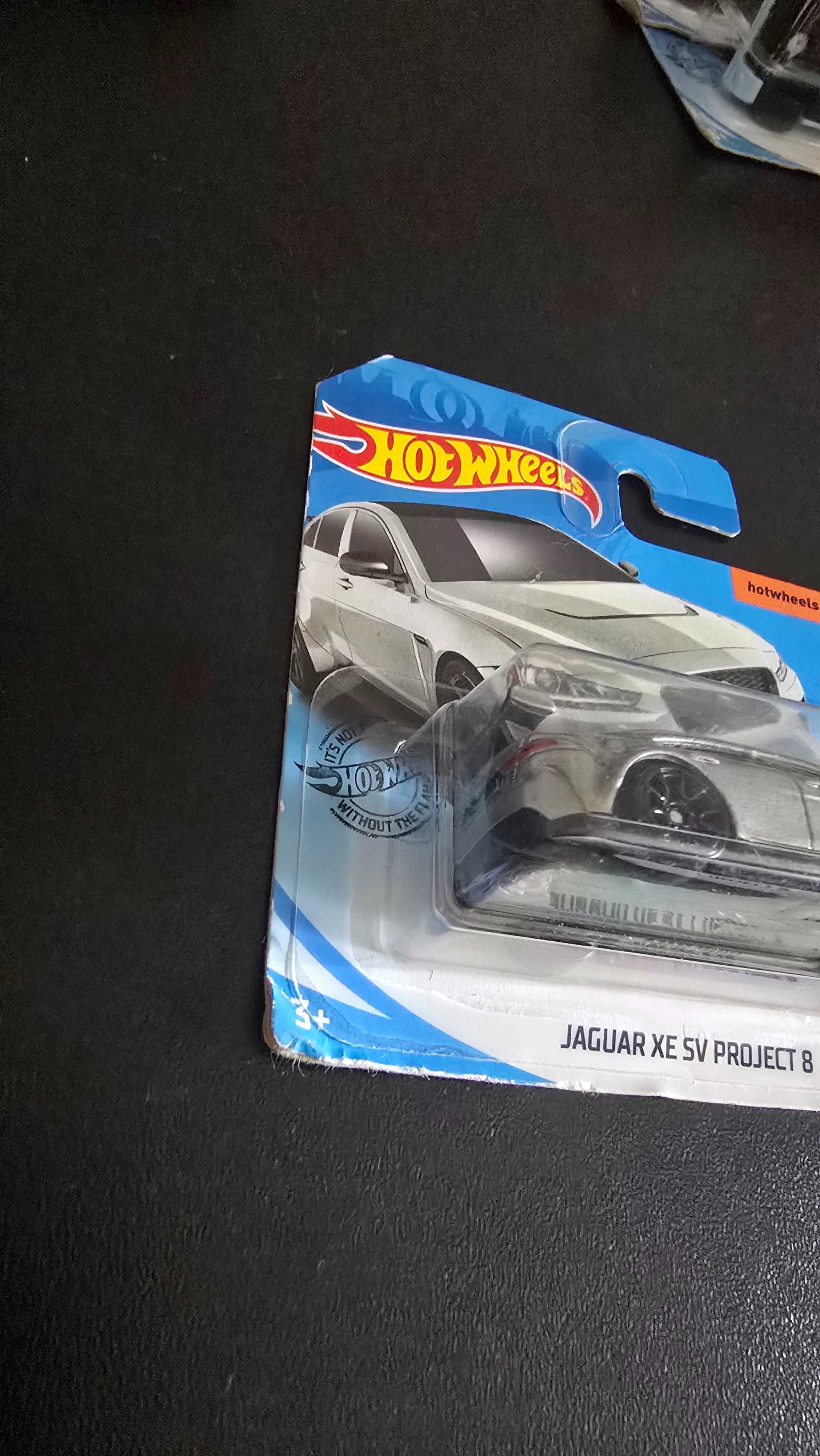 Hot wheels Jaguar xe sv project 8