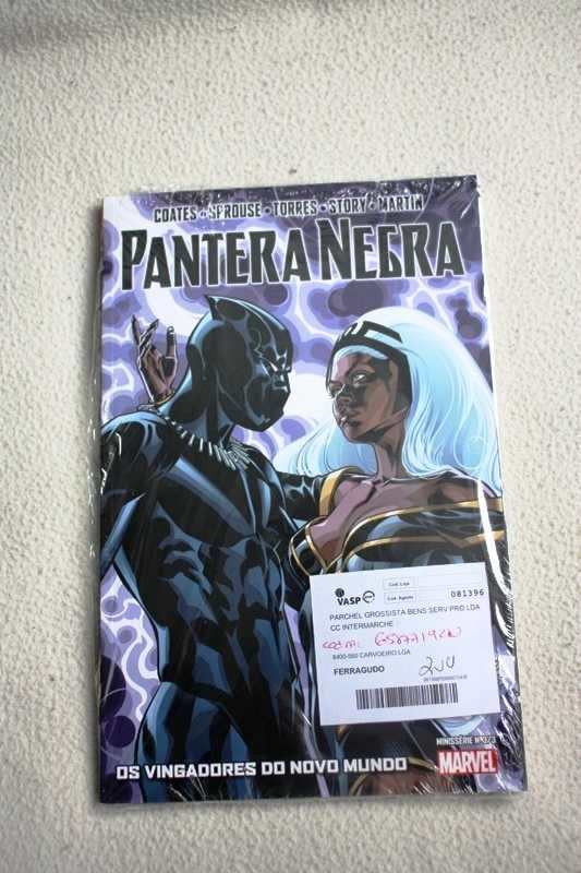 Pantera Negra Vol. 3 MARVEL Os vingadores do novo mundo