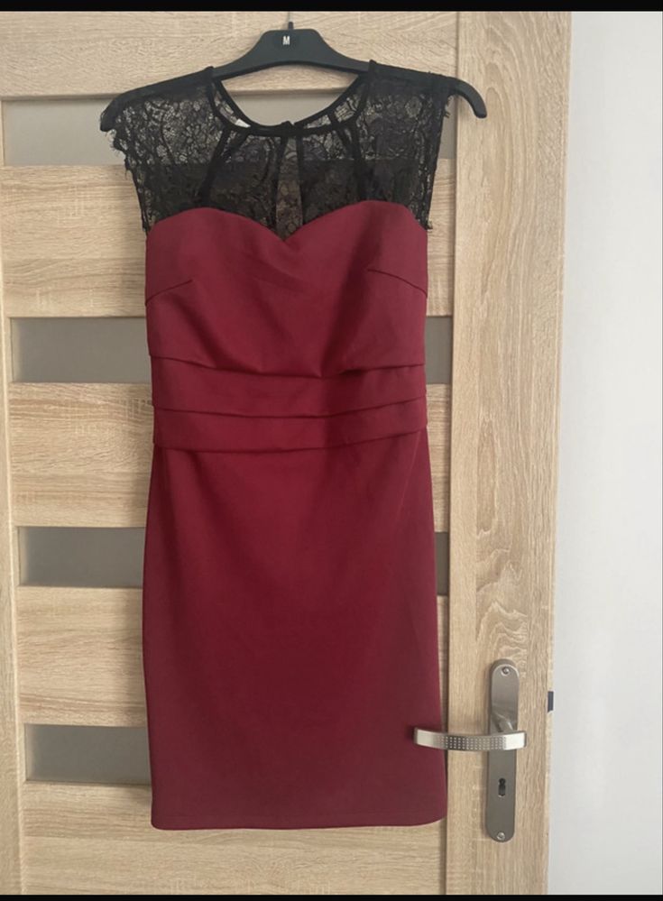 Sukienka z koronką Bon Prix 36/38