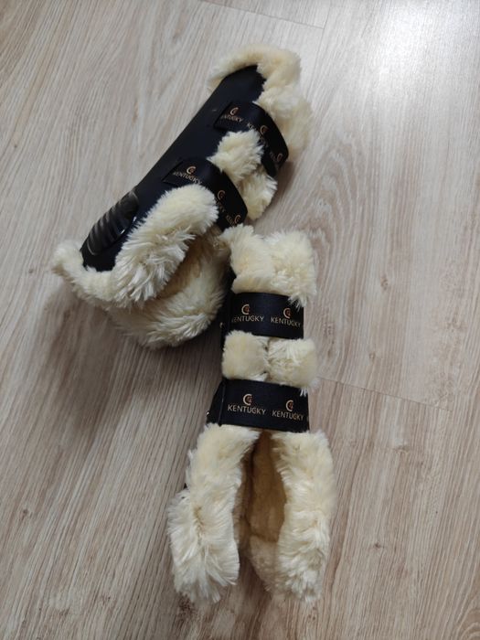 Ochraniacze skokowe Kentucky czarne futerko full