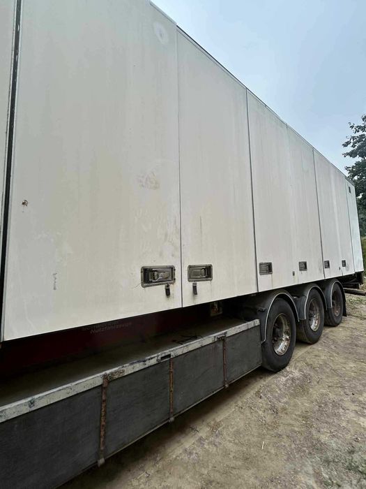 Zabudowa naczepa chłodnia Krone