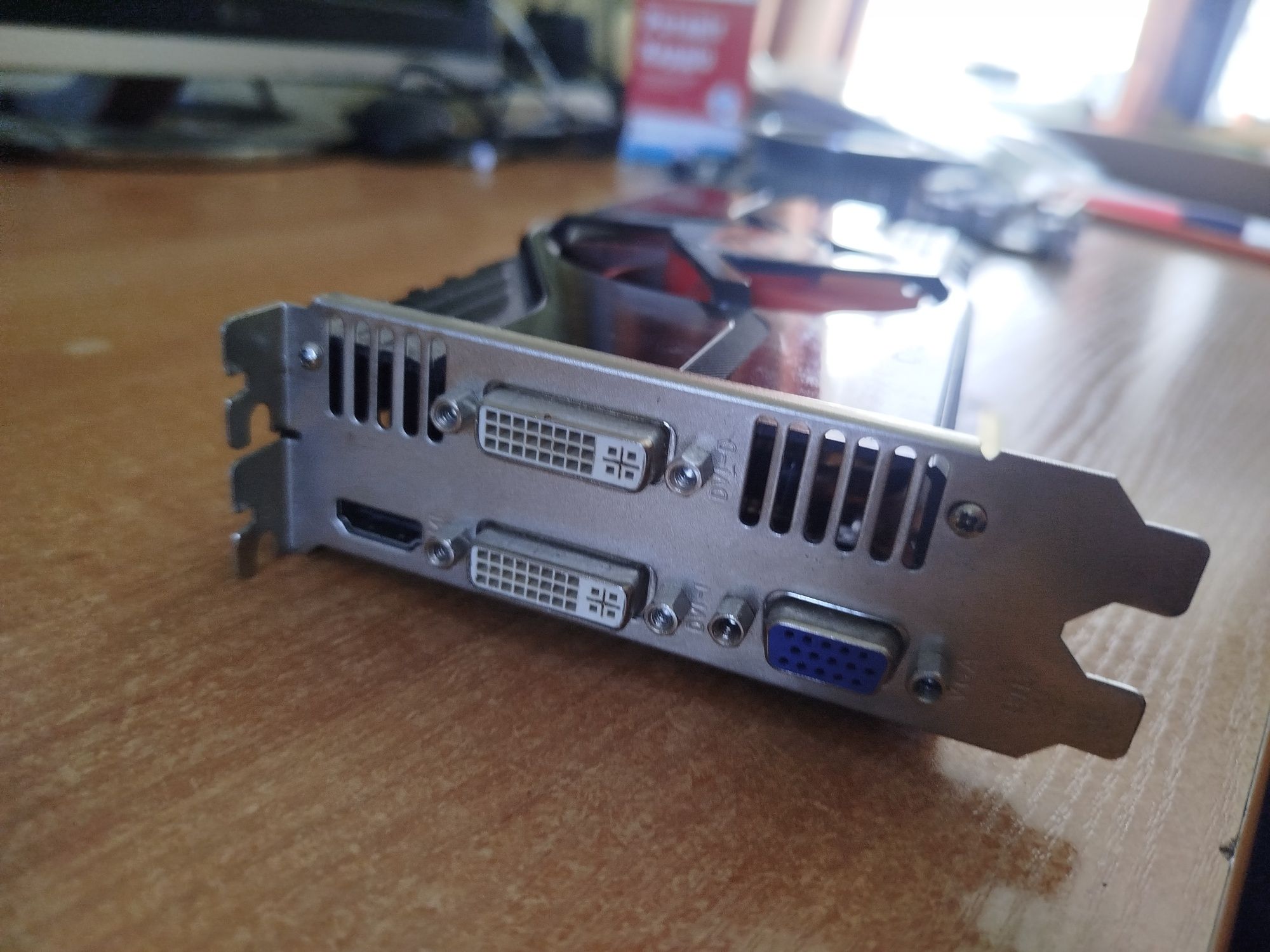 GeForce GTX 460  Gainward