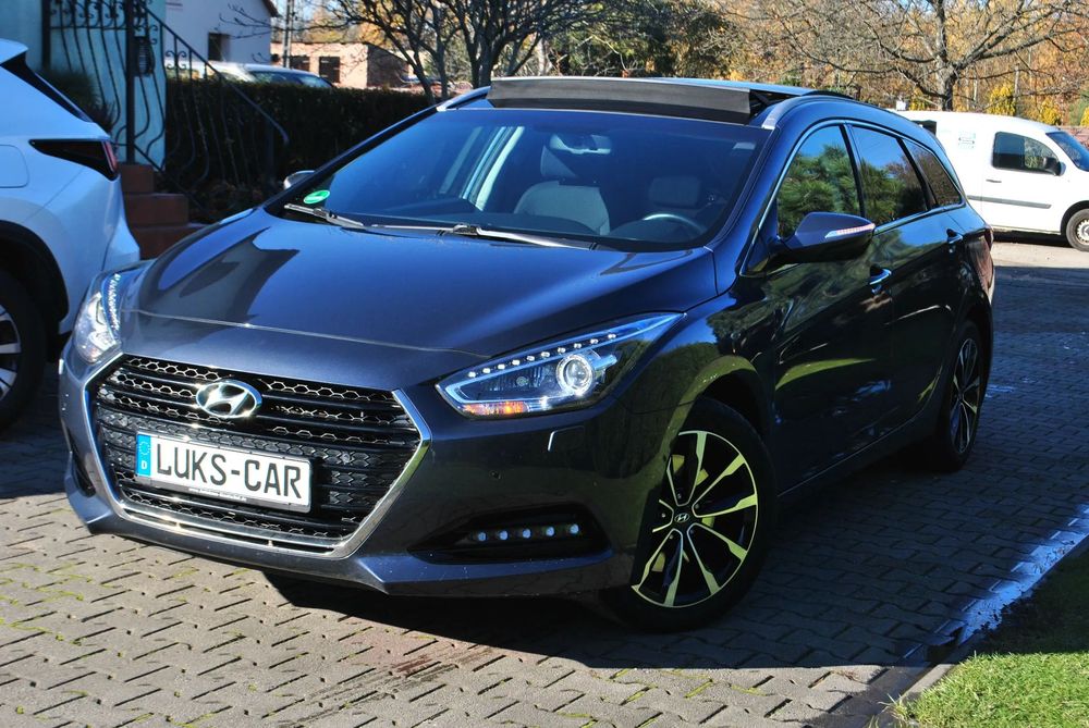 Hyundai i40 2,0 163KM Panorama! Bi-xenon! NAVI Climatronic! Serwis! Bezwypadkowy!