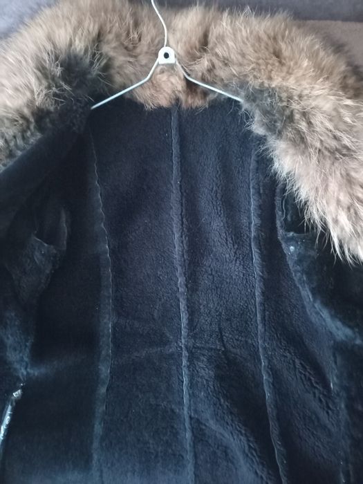 Шкіряна жіноча куртка