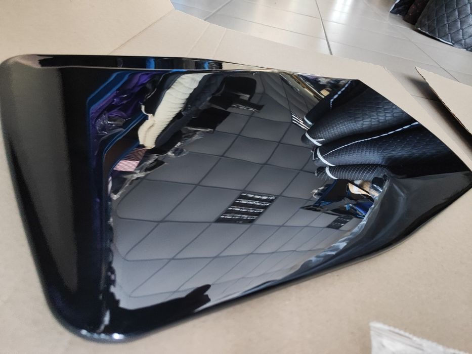 Воздухозаборник на капот