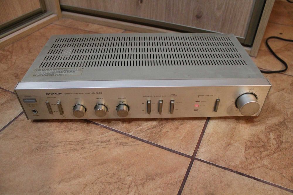 Wzmacniacz Hitachi HA-1800