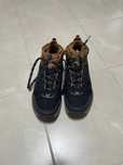 Botas Quechua, impermeáveis, quentes, com pouco uso. 
Tamanho 42.