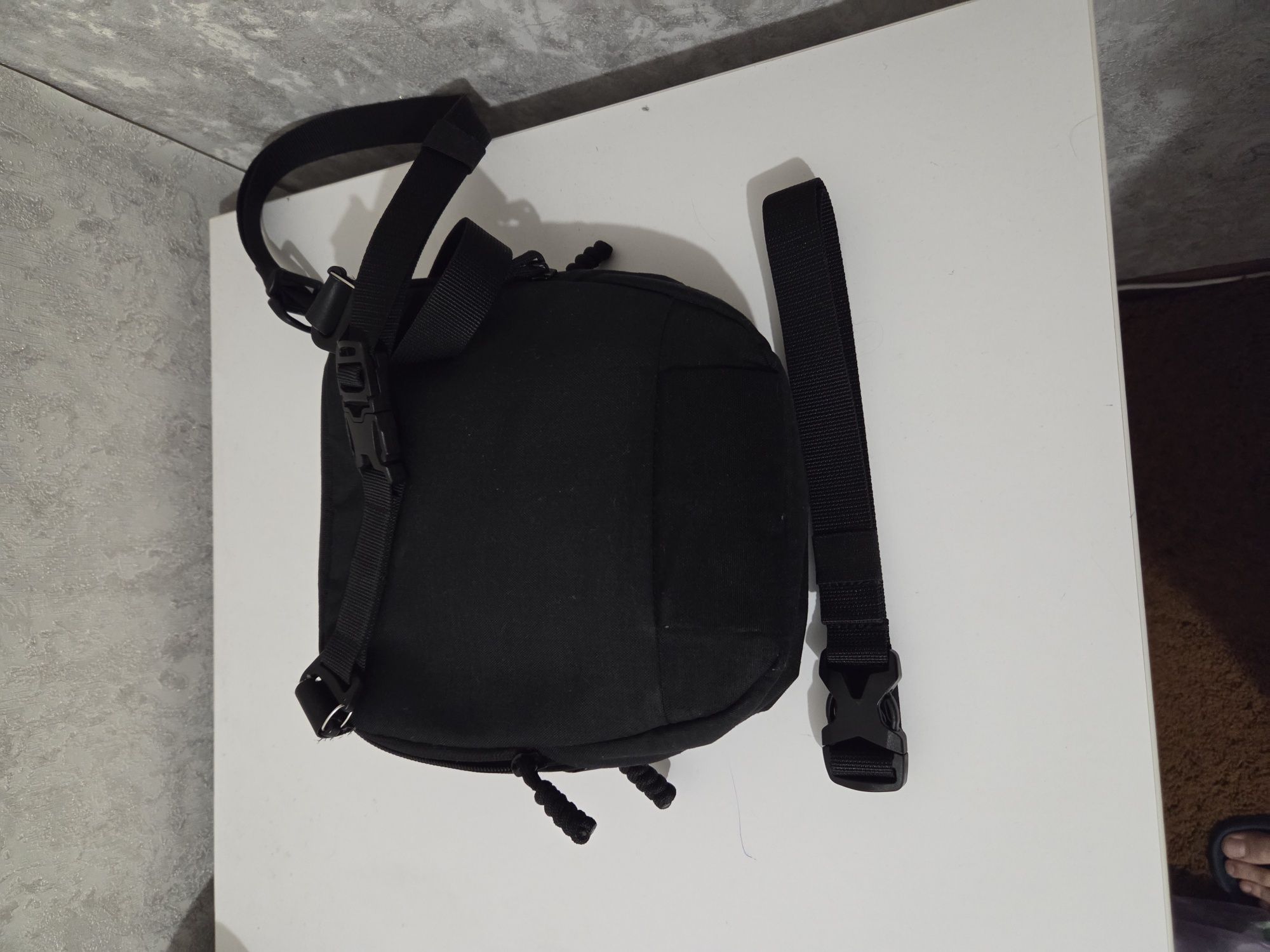 EDB EveryDayBag чорна сумка