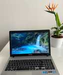 Laptop Samsung 15' 8GB RAM, Dysk SDD 256GB.
