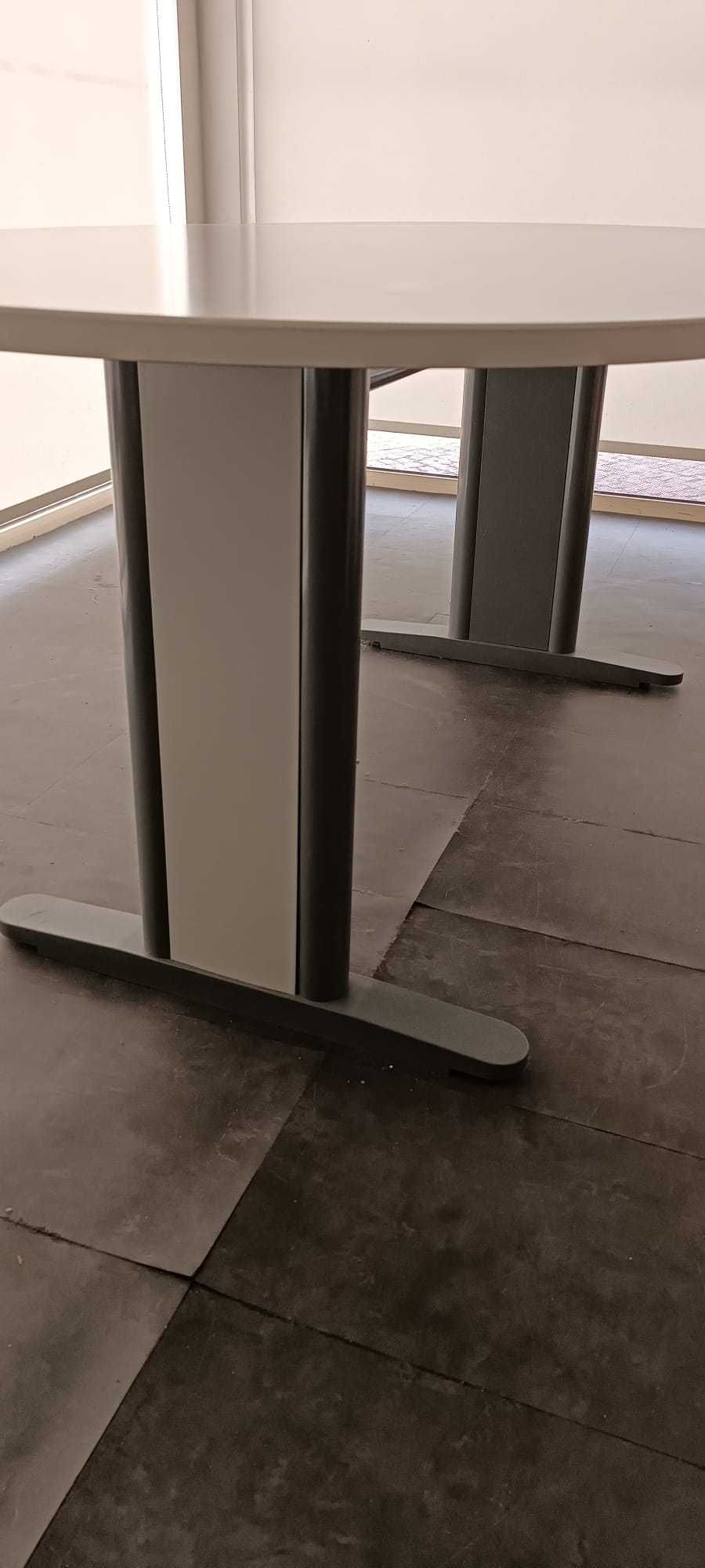 Mesa de escritório Oval